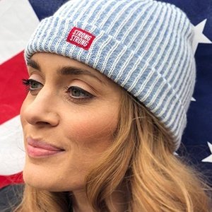 MegSquats, 34 (YouTube Star)