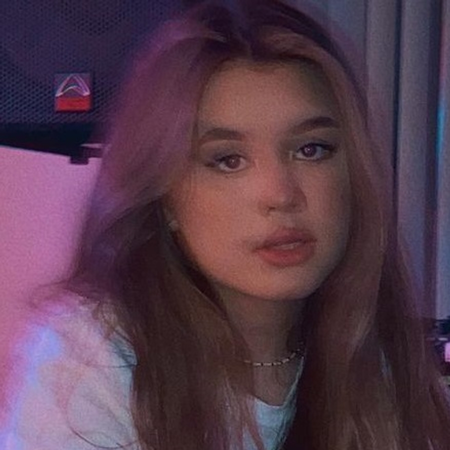 Mekhrona Sharipova, 21 (TikTok Star)