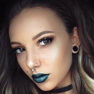 Melania Yaneva image 4