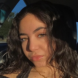Melanie Riz image 2