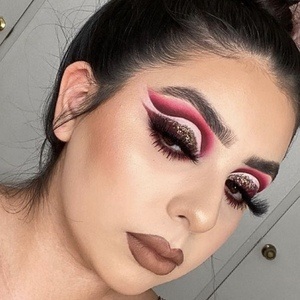 Melanie Salas image 5