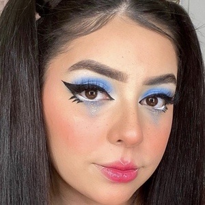 Melanie Salas image 8