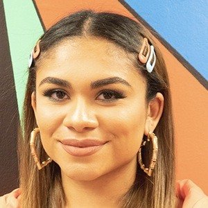 Melany Rivera, 25 (流行歌手)