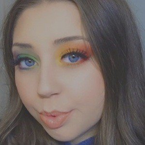 mel_dancer_, 25 (TikTok Star)