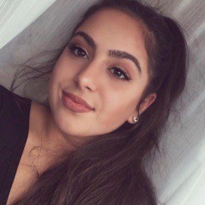 Melisa Carolina Tatar, 24 (Pop Singer)