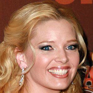 Melissa Peterman image 5