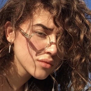 mellowbellohellno, 27 (TikTok Star)