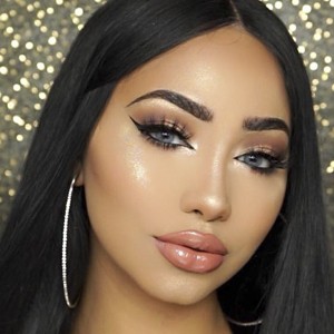 Melly Sánchez, 31 (Instagram Star)