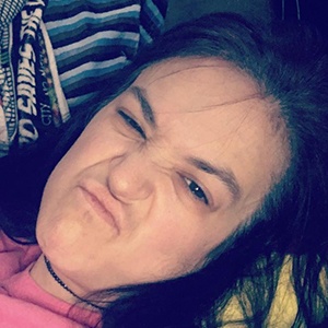 Melody Mainville, 45 (YouTube明星)