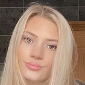 Melody Snook image 3