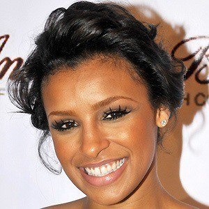Melody Thornton, 39 (流行歌手)