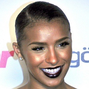 Melody Thornton image 7