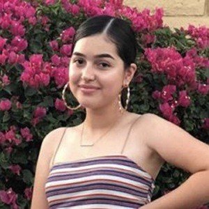 Melody Valadez, 21 (YouTube明星)