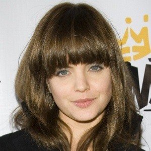 Mena Suvari image 5