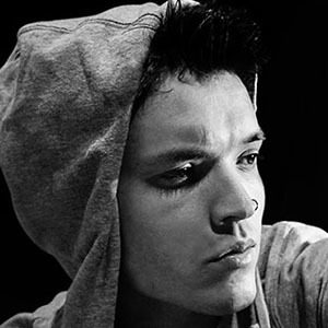 Meny Méndez, 34 (World Music Singer)