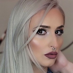 Meri Makeup, 46 (Makeup Artist)