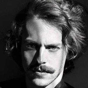 Metin Akdulger image 3