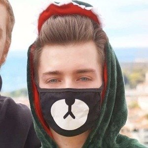 Mexify, 28 (YouTube Star)