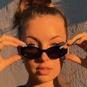 Mia Challiner image 8