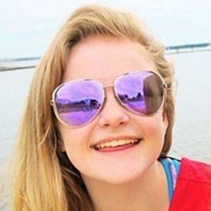 Mia Dinoto, 22 (YouTube Star)