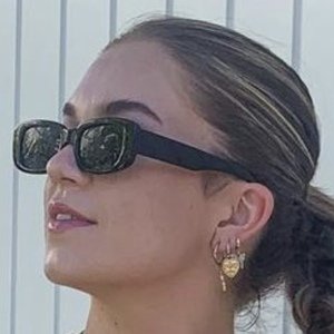 Mia Dwyer-Kim, 23 (TikTok Star)