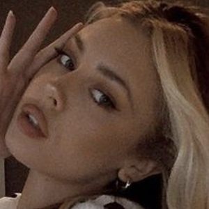 Mia Ellingsen, 30 (Instagram Star)