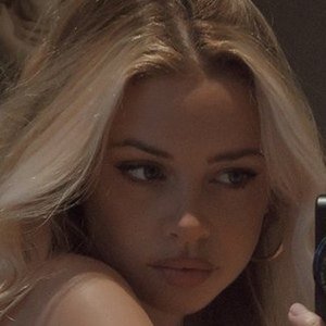 Mia Ellingsen, 30 (Instagram Star)