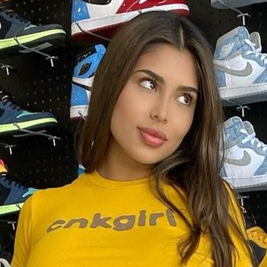 Mia Francis, 32 (Modella)