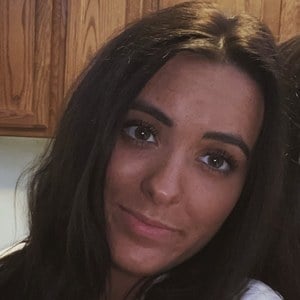 Mia Gillespie image 6