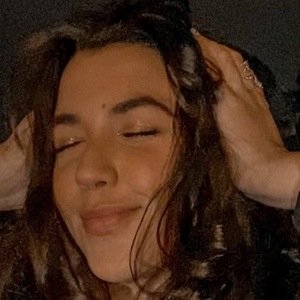 Mia Giovina, 24 (TikTok明星)