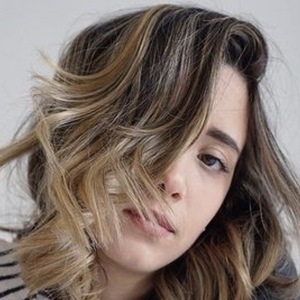 Mia Plays, 31 (YouTube明星)