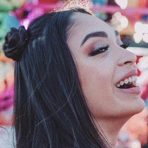 Mia Salinas, 20 (TikTok Star)