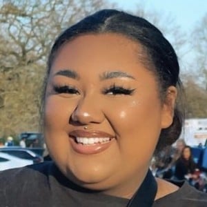 Miah Carter, 22 (TikTok Star)