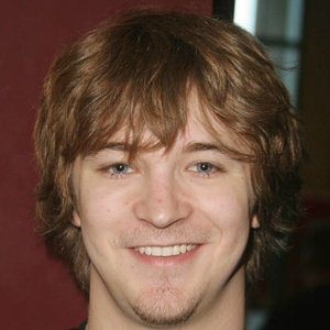 Michael Welch image 7