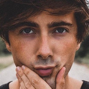 Michael Woolery, 34 (Instagram Star)