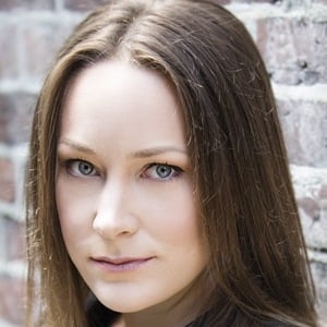 Michelle C. Smith, 41 (Actriz de Cine)