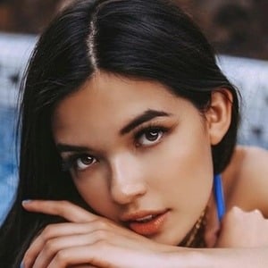 Michelle Mendizábal, 23 (TikTok Star)