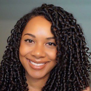 Michelle NaturallyChea, 34 (YouTube Star)