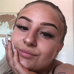 Michellemelodyx, 23 (TikTok Star)