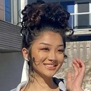 Michelleotp, 23 (TikTok Star)