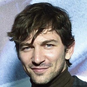 Michiel Huisman, 44 (TV Actor)