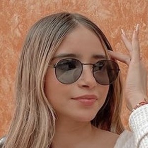 michyestefany image 6