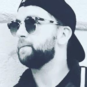 Mickey Valen, 39 (音樂製作人)