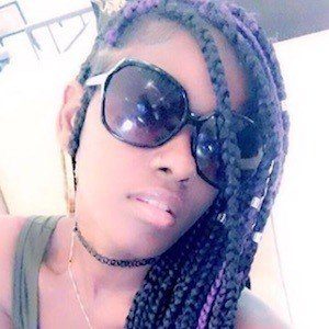 Mikaela Lacy, 34 (YouTube-ster)