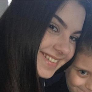 Mila Stuberi, 25 (YouTube明星)