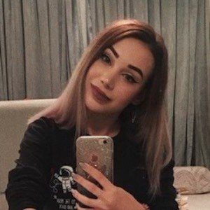 Milena Chizhova, 28 (YouTube明星)