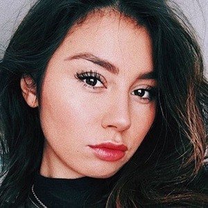 Milena Karl, 30 (博主)