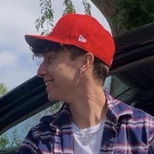 Miles D’Agostin, 24 (Estrella de TikTok)