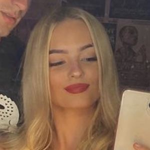 Millie Gibson image 7