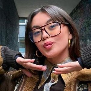 Millie Hannah, 25 (Model)